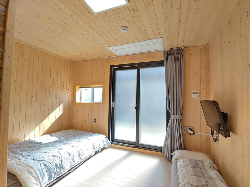 Gentle Resort - business - Image 1