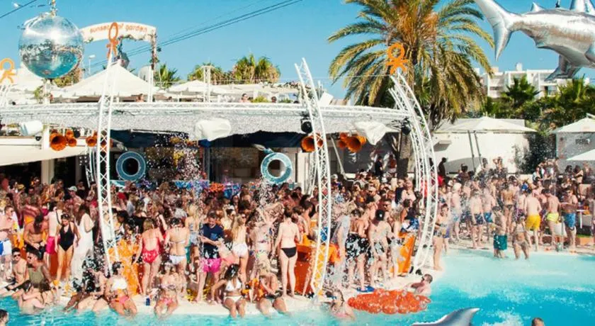 White Suites Ibiza - Image 1