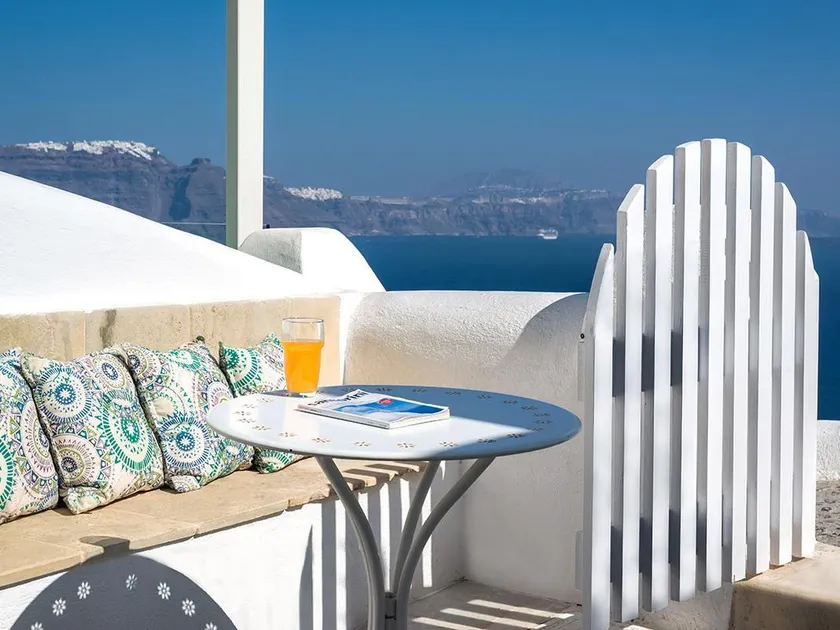 Oia Collection - Image 1