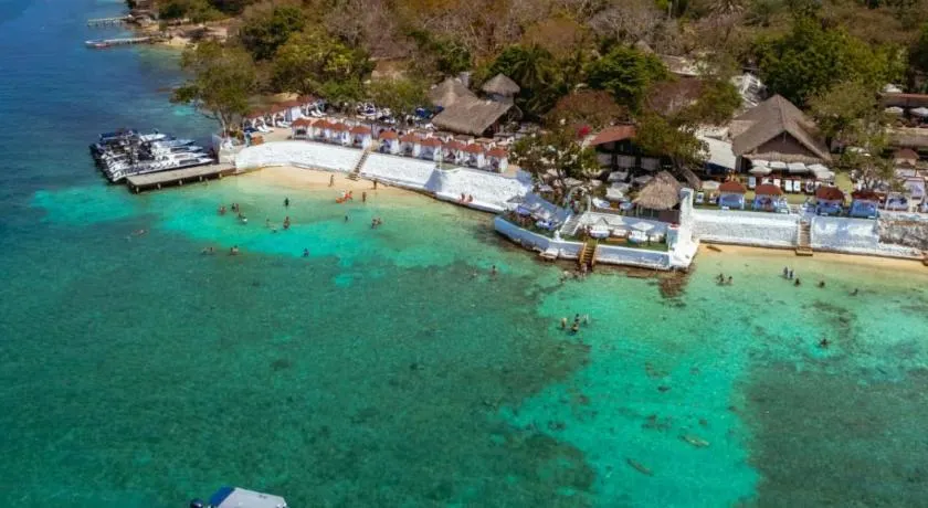 Bora Bora Beach Club Cartagena - Image 1