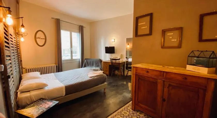 Hotel Le Midi Clermont-Cournon - Image 1