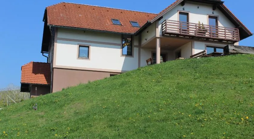 Vdovič Guest House - Image 1