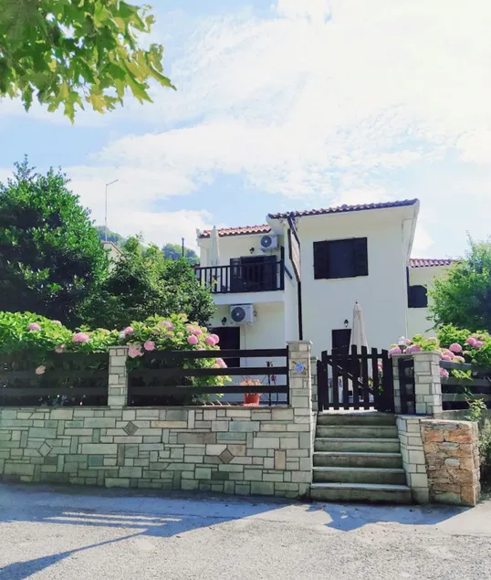 The small apartment - Image 1