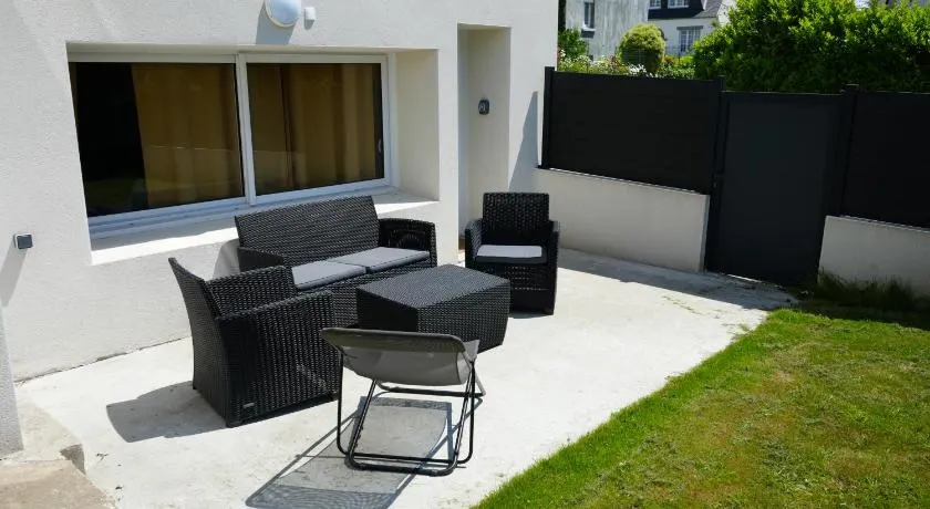 Maison contemporaine aux portes de Brest - Image 1
