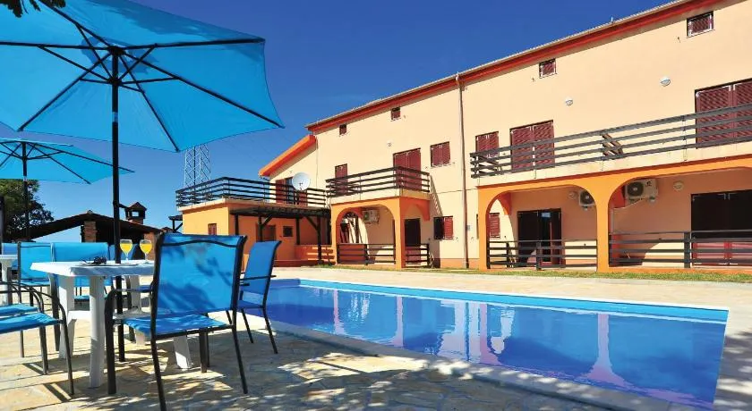 Amazing Apartment In Bilice With Swimming Pool - Image 1