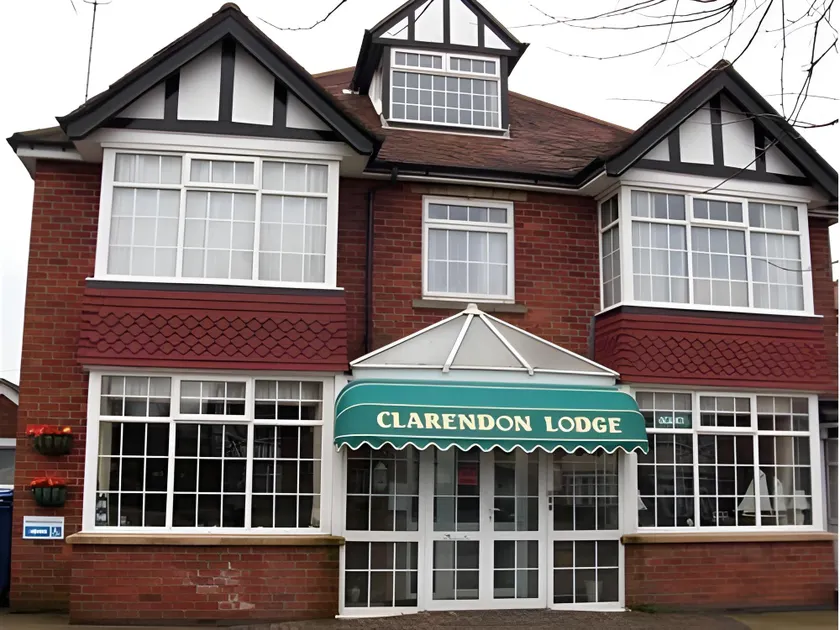 Clarendon Lodge - accommodation only - Image 1