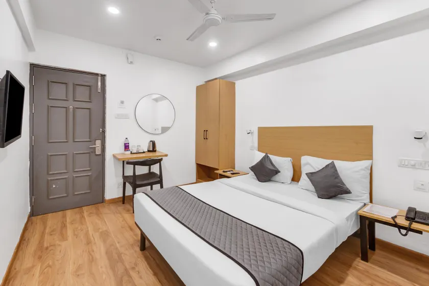 UPAR Hotels Thoraipakkam, OMR - Image 1