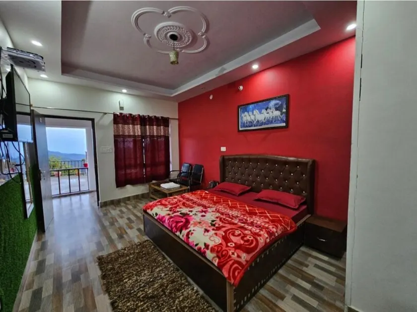 Hotel Dream House - Image 1