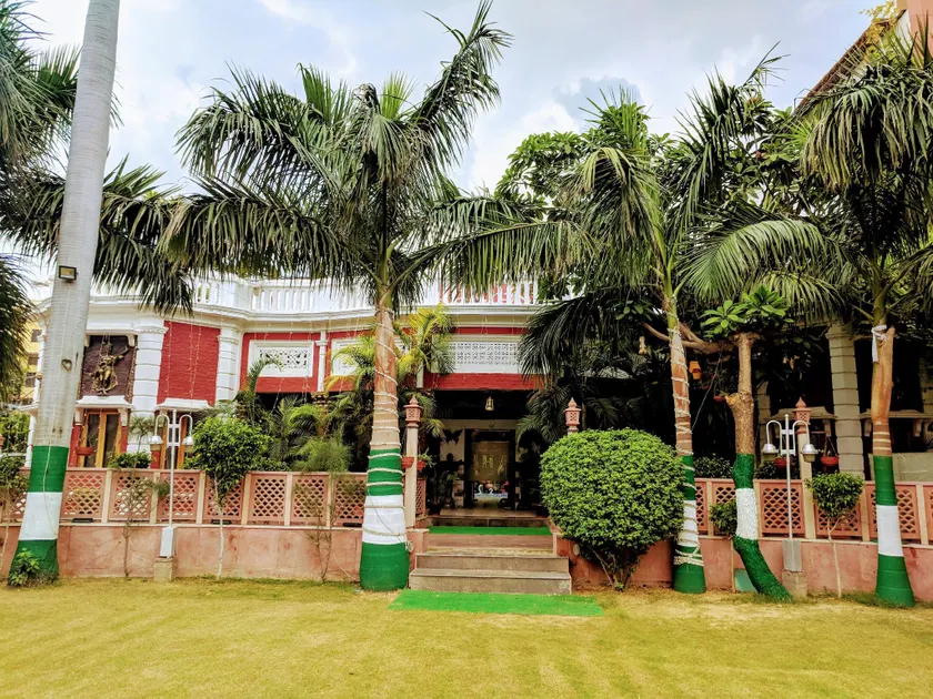 Heritage Hotel - Image 1