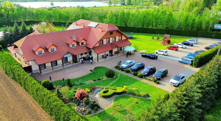 Nocleg Hotel Nad Stawami - Image 1