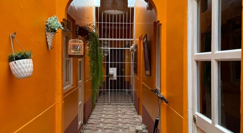 Amalfi's Place - Image 1