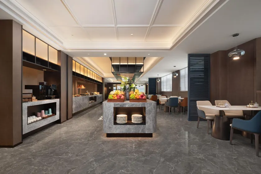 Madison Hotel on Jianguo Road, People's Square, Urumqi - Image 1