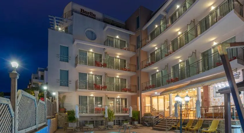 Family Hotel Berlin Beach Sveti Vlas - Image 1