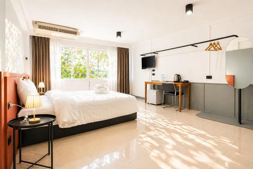 Quicky Stay Hotel Suphanburi - Image 1