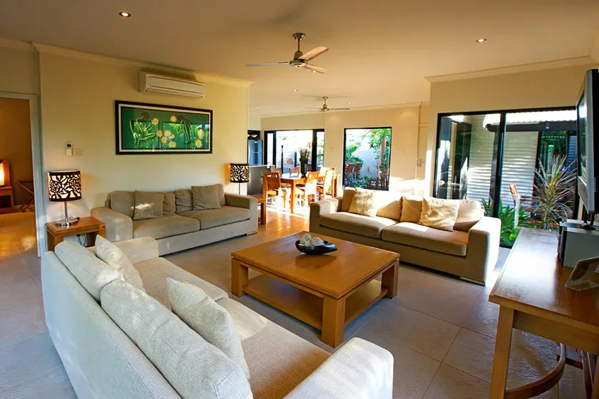 The Pearle of Cable Beach - Image 1