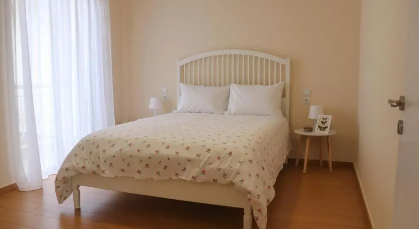 ☆Minimal 6 floor Apartment in the Center of Patras - Image 1