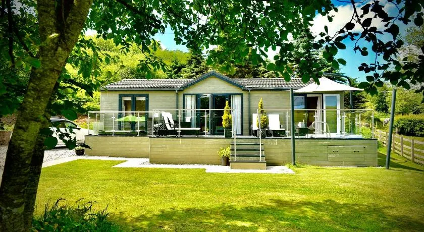 Arbennig Luxury Lodges - Image 1