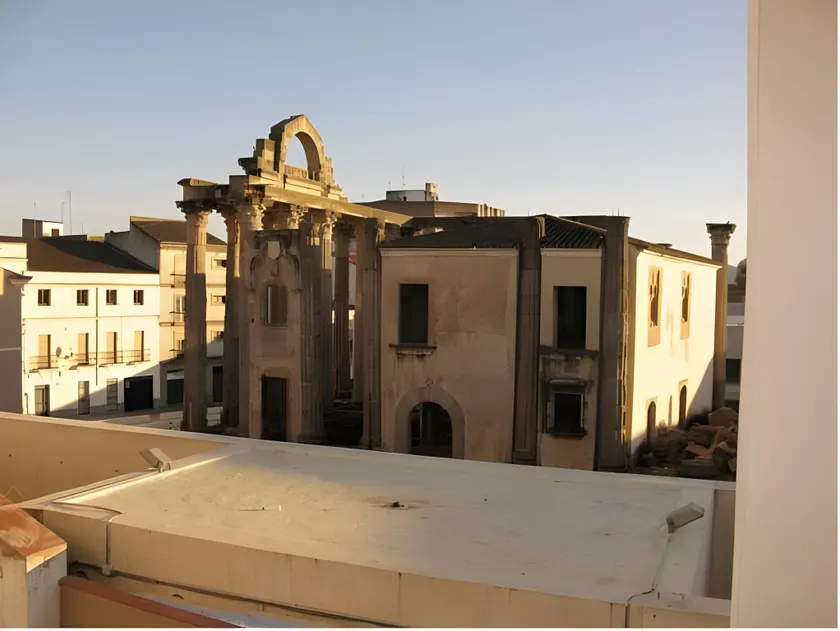 Apartamentos El Templo Suites - Image 1