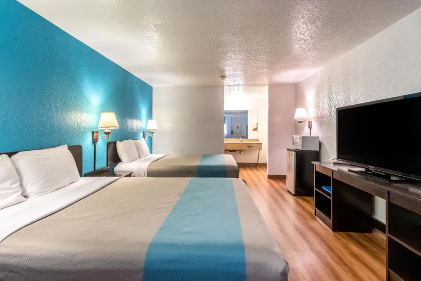 Motel 6-Las Cruces, NM - Telshor - Image 1