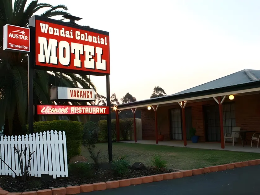 Wondai Colonial Motel & Ivory's Restaurant - Image 1
