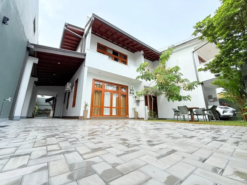 The Residence Retreat - Image 1