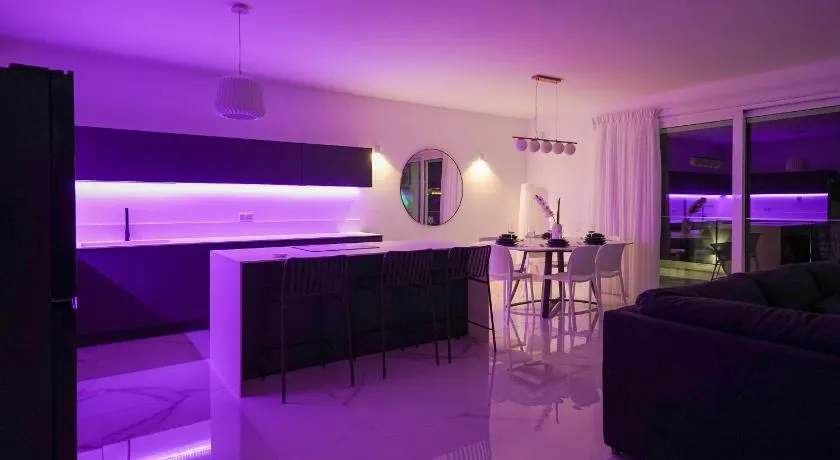 Luxury brand new holiday apartments TOP location - Image 1