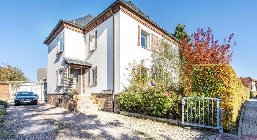 Appartamento 'Yvette's Ferienwohnung' con giardino in comune e Wi-Fi - Image 1