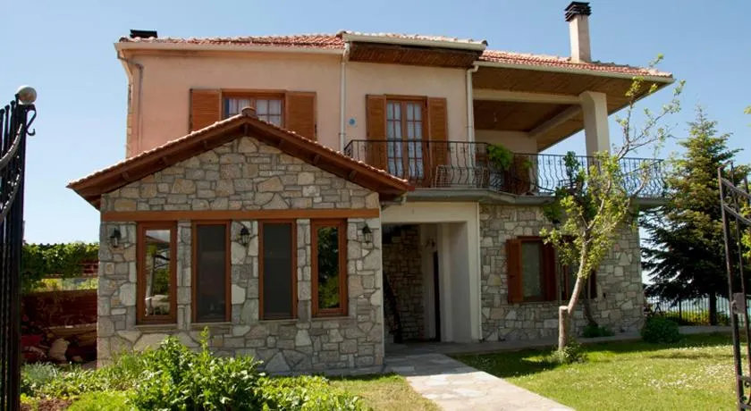 To Balkoni tis Limnis Plastira - Image 1