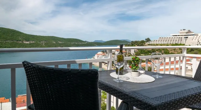 Apartments Njavro Neum - Image 1