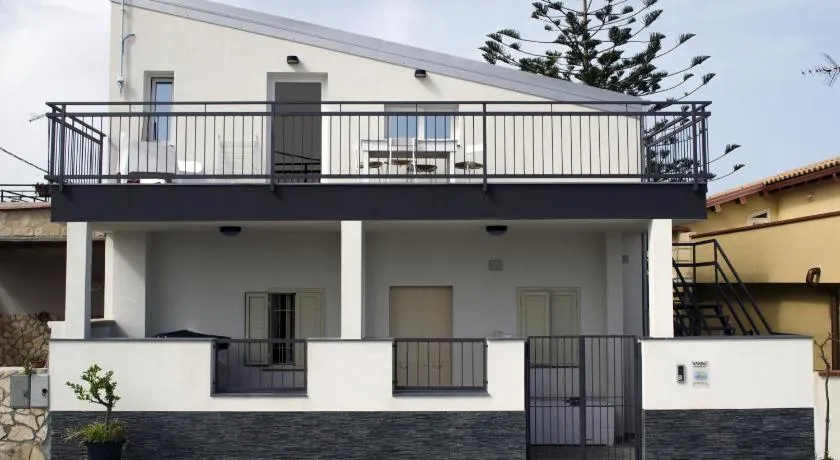 Ansise apartments - Image 1