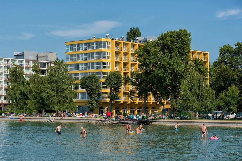 Hotel Lido - Image 1