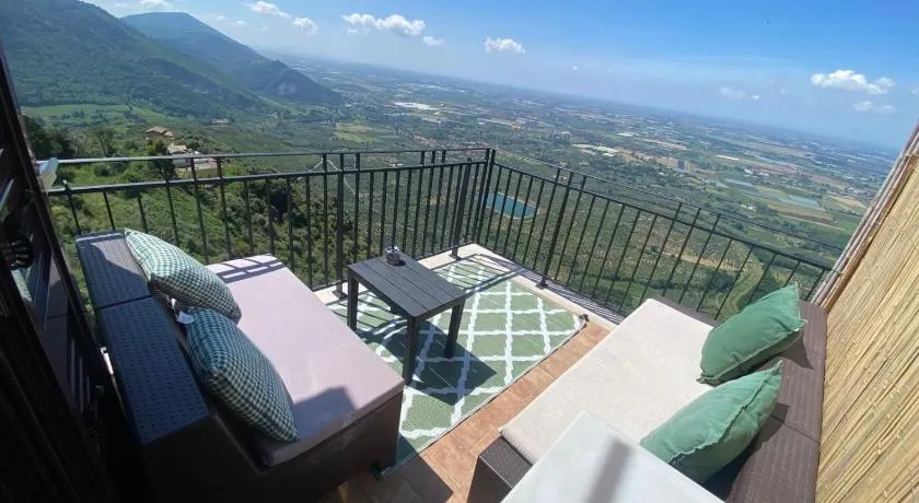 il Fienile Suite con terrazza panoramica a strapiombo - Image 1