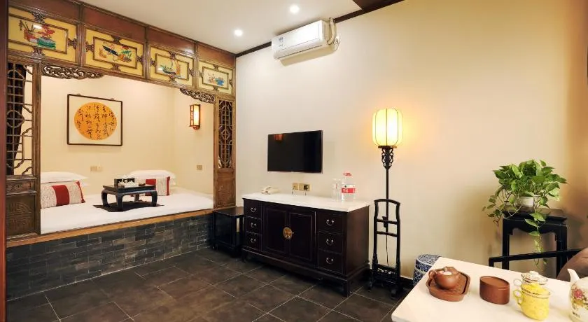 Yunjincheng Mansion - Image 1
