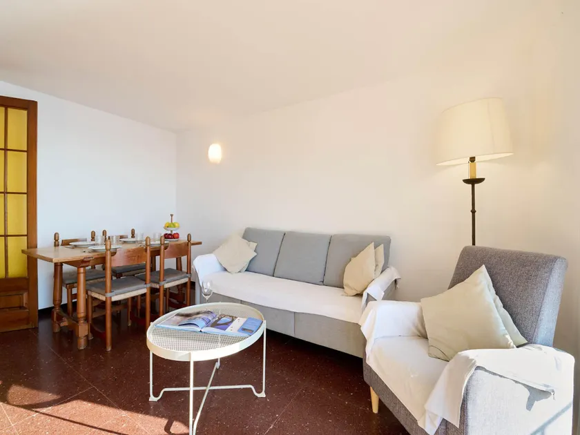 Apartment in Llafranc with Sea Views - Image 1