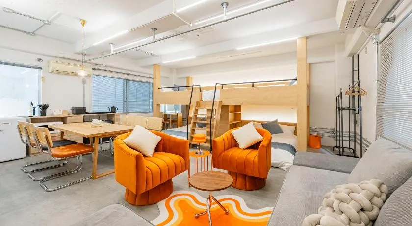 Luxury Huge Bed,渋谷駅徒歩10分,2シャワー,5ベッド,巨大ベッド,防音レコード室 - Image 1