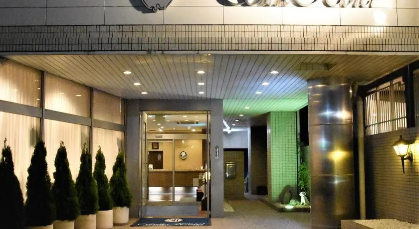 Silk Hotel - Image 1
