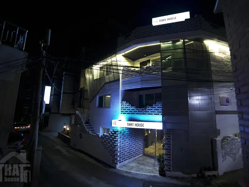 That House Hongdae - Image 1