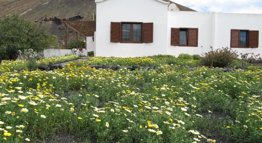 Casa Montaña de Tahiche - Image 1