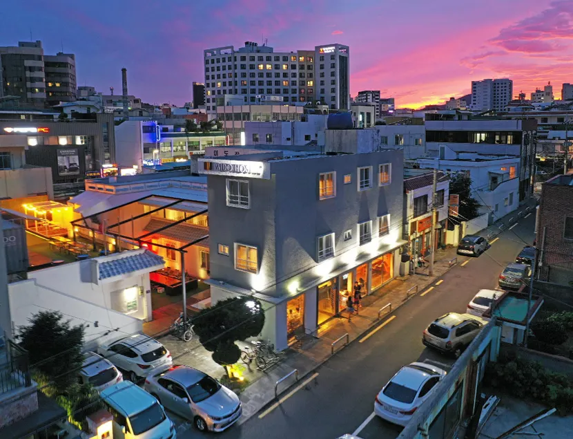 Mido Hostel - Image 1