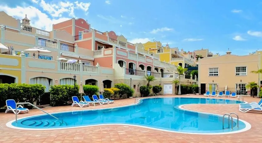 Sunny Palm Mar Apartment with Pool & Terrace Near Beach WiFi BY Aqua Vista Tenerife - Image 1