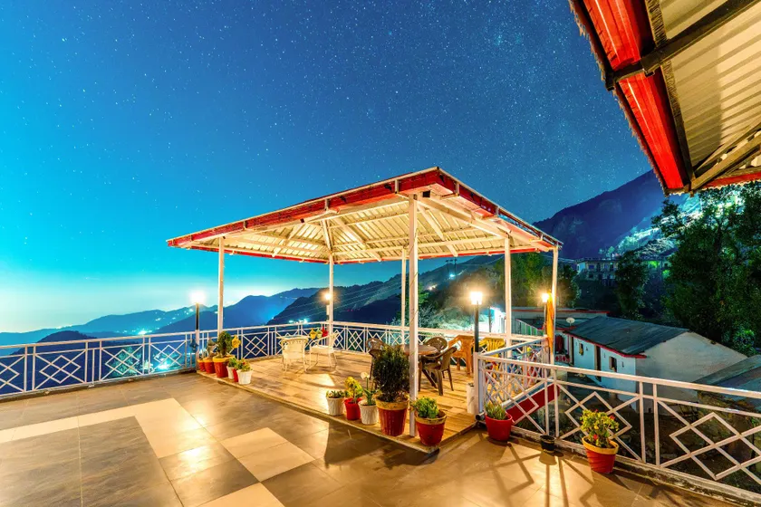 Kotli The Paradise (cliff house) - Image 1