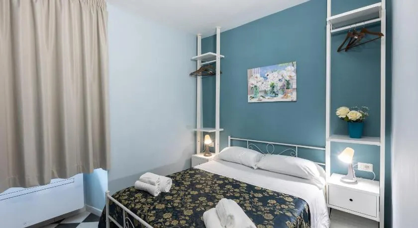 HOSTEL PORTICI - Image 1