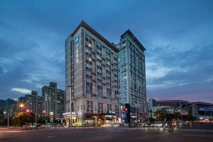 Hanting Premium Hotel Shanghai Yingao West Road Metro Station - Image 1