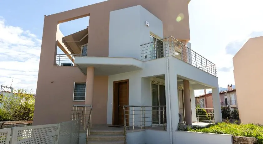 Dream Day Villa - Image 1