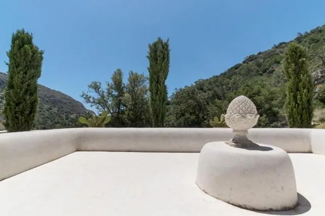 Crete Retreat - Nature & Comfort Await - Image 1