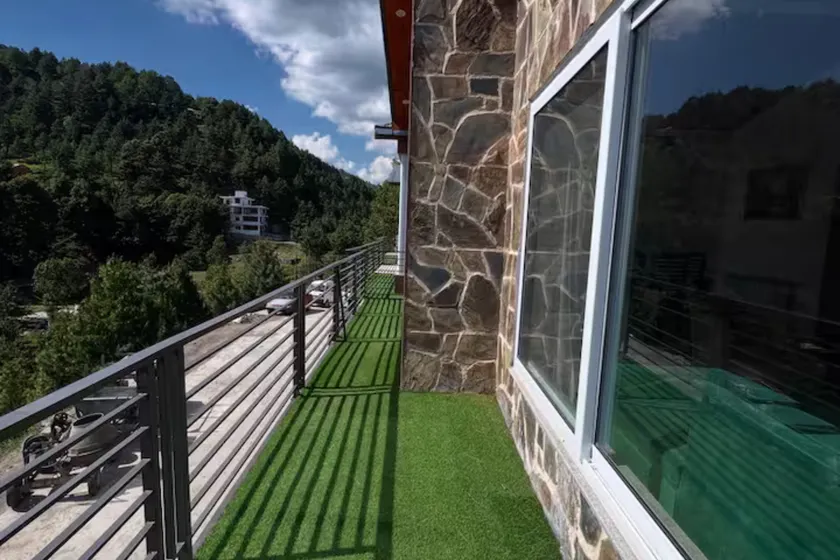 Cozy 4br Mountain Hideaway & Nature Retreat For 12 - Image 1