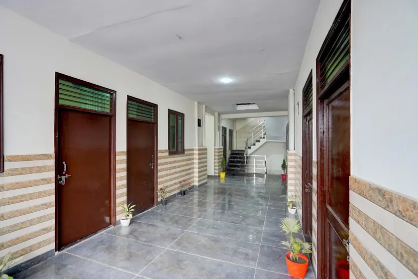 Hotel O Vedant - Image 1
