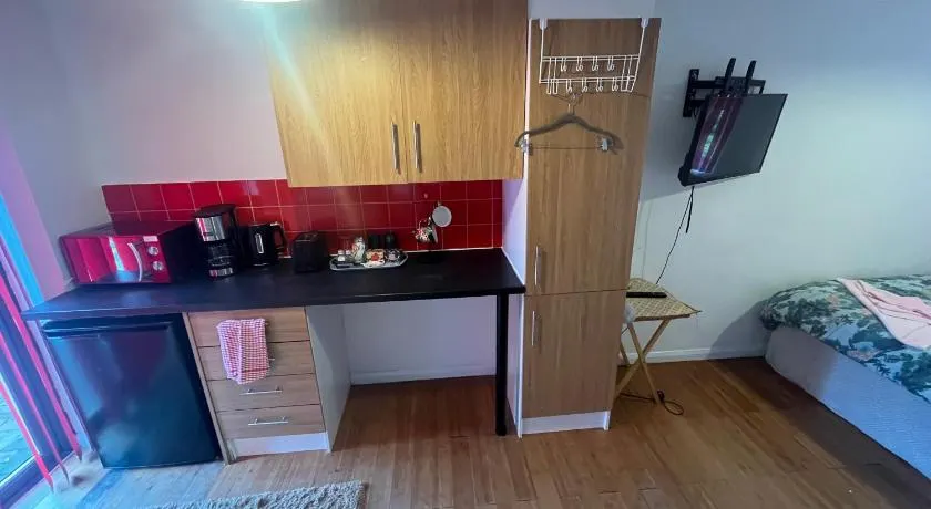 Home away from home - Image 1