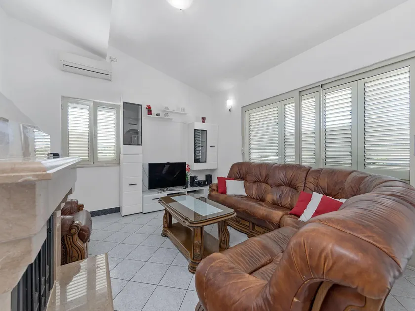 Beautiful holiday home with private sauna - Image 1