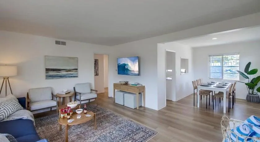 Surf Shack 6 - Image 1